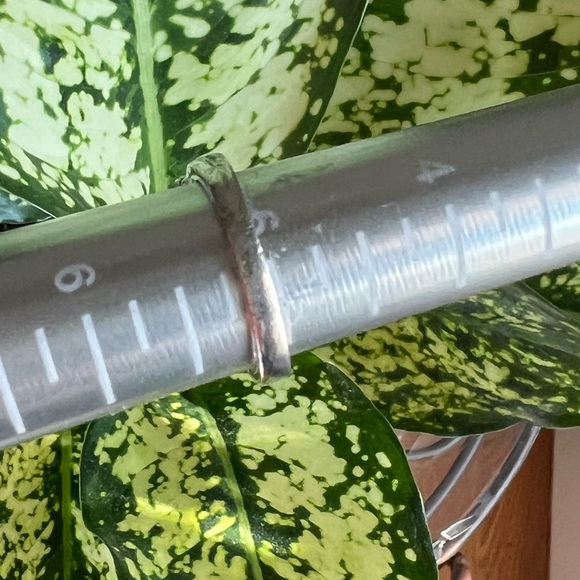 BELLA LUCE — 3.91 CTW Blue & White Diamond Simulants Ring-No Tags - Size 5 - Picture 5 of 7